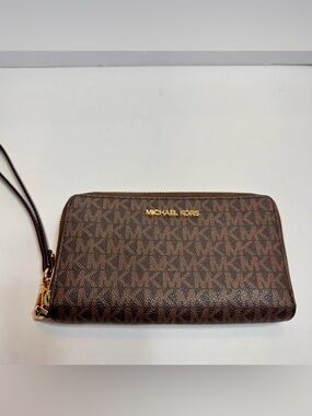 Pre-owned Michael Kors Jet Set Travel Large Continental Wallet wristlet